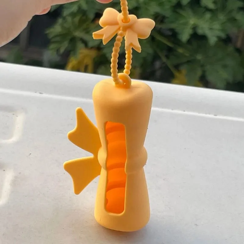 Bow Candy Peanut Shape Silikon Penutup Gincu Rantai Kunci Beg Simpanan Gincu Warna Pepejal Pemegang Balsem Bibir Ringan — image 12