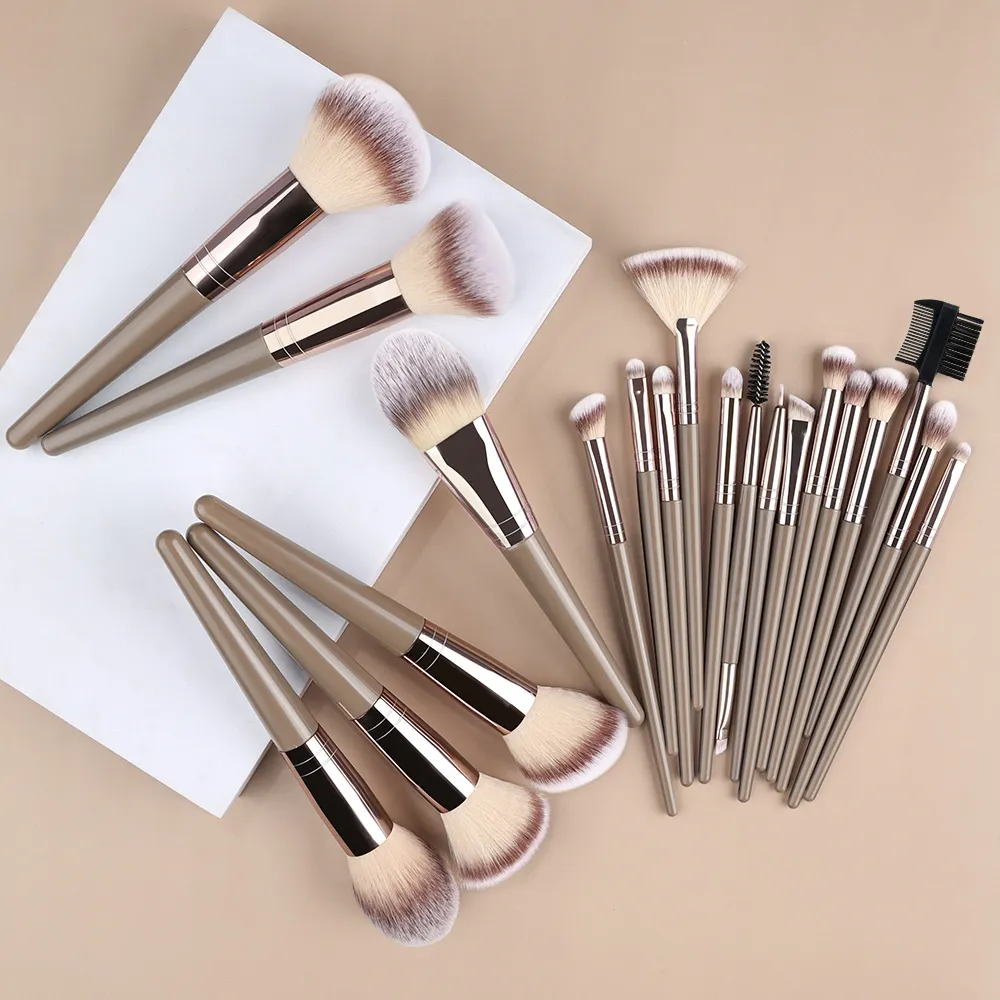 3-20 pezzi pennelli per trucco set fondotinta ombretto, fard evidenziatore morbido e soffice correttore pennello per miscelazione Kabuki strumento di bellezza femminile — image 4