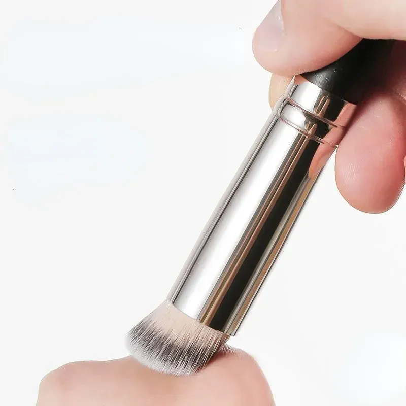 Podkladový korektor Krémové štětce na make-up Powder Base Buffing Concealer Tekuté nástroje na líčení tvářenek