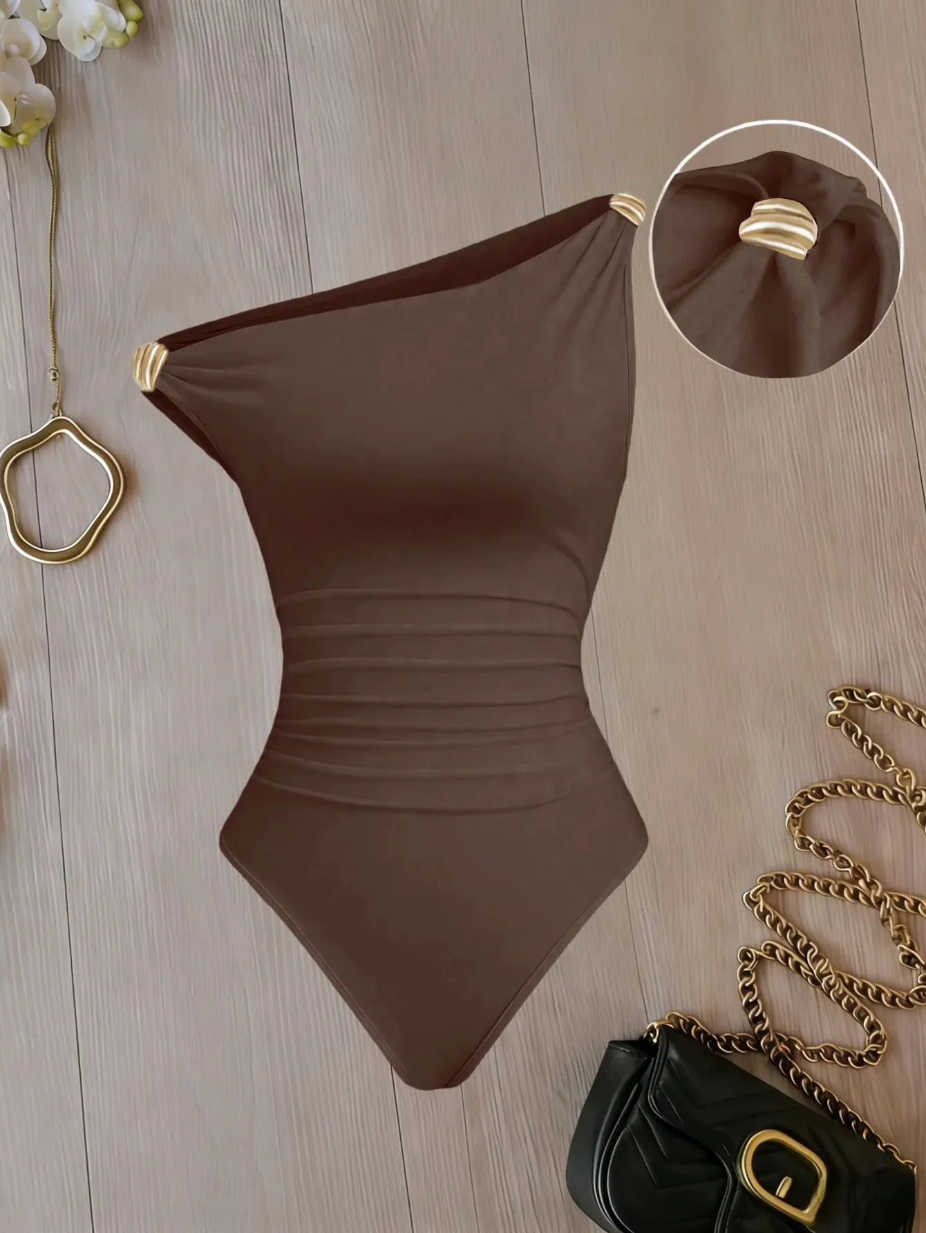 Baju Badan Ruched Satu Bahu Wanita Butiran Logam Warna Pejal Baju Badan Tanpa Lengan — image 9