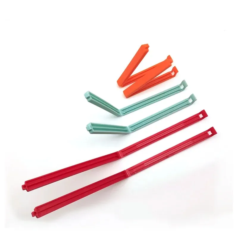 1Pc/4 /8/10Pcs Plastic Sealing Clips for Kitchen Food Freshness Preservation Sealing Clips Large-sized Clips for Snacks — image 4