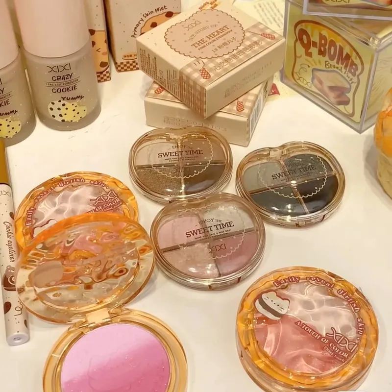 5pcs jenama MakeUp Beg Bertuah Mekap Kosmetik Kit hadiah Pembayang Mata Gincu Lipstik Kening Penyerlah lipbalm Kening Dihantar secara rawak beg bertuah — image 2