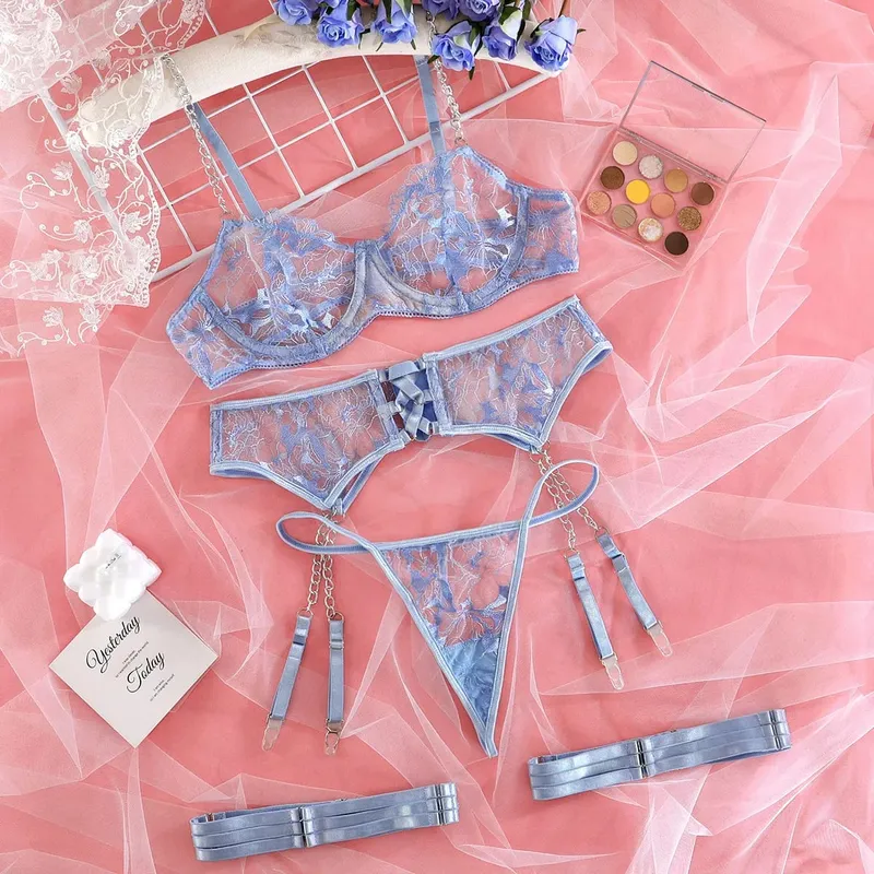 Set di lingerie ricamata in maglia solida Set di abiti esotici a catena sottile da donna con reggicalze Set di quattro pezzi di biancheria intima a croce cava