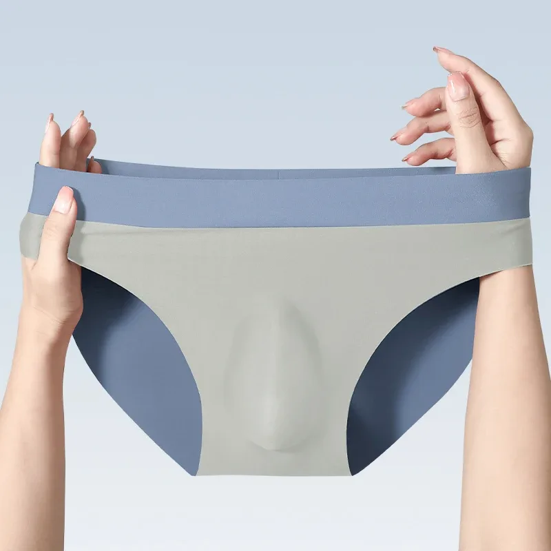 Sous-vêtements sans couture en soie glacée pour hommes, shorts triangulaires de poinçonnage 3D, sous-vêtements fins d'été, shorts de sport pour garçons