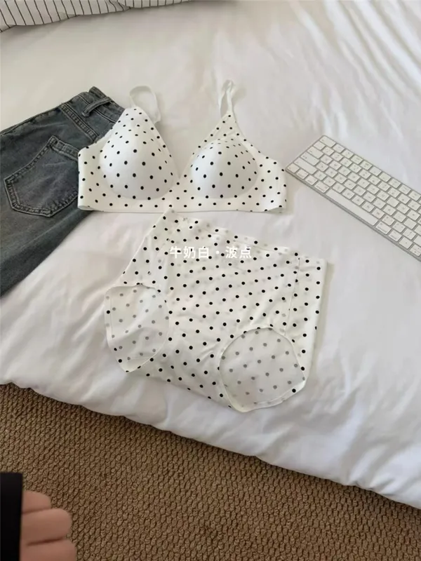 American Retro Polka Dot BH Sømløs Deep V Wireless Jelly Support Anti slappe lingeri Sæt Sexet Komfort MOYISU Sexet BH Sæt — image 12