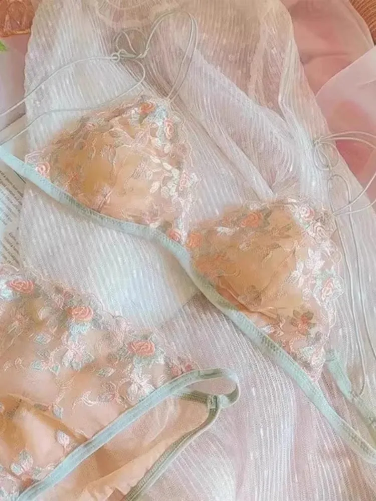 Fransk ren Desire Broderet Blonde Drømmetrekant Skål uden bøjle Tyndt bælte Lille BH-sæt Ultratyndt sexet BH-sæt — image 1