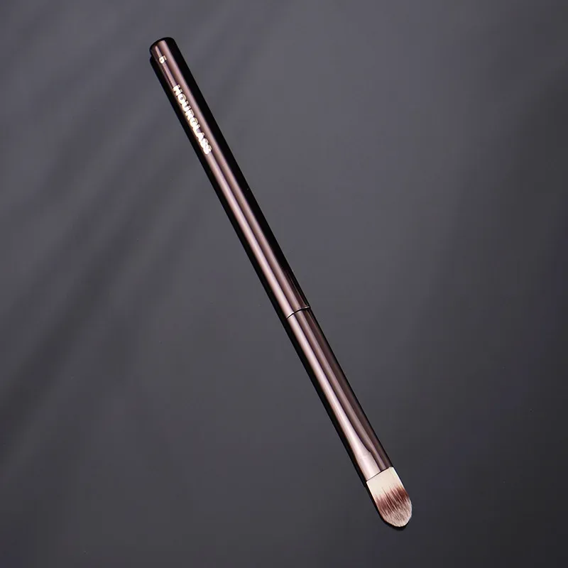 1 pc #5 Concealer Makeup brushes Eyeshadow Make up brush Nose detail exquisite Professional Cosmetic tool metal handle with box — image 4