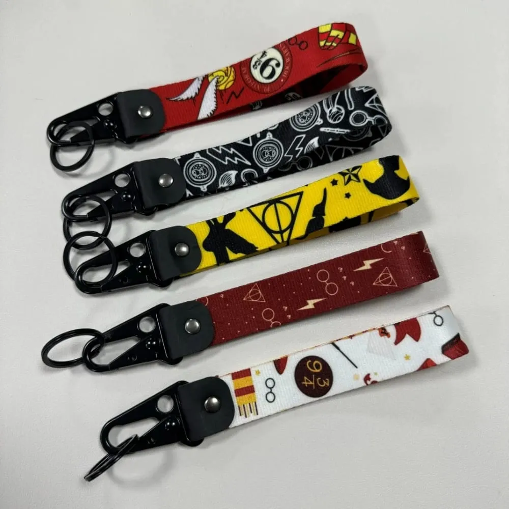Anime Cool Figure Portachiavi con becco d'aquila Cordini corti utilizzati nel porta badge con corda telefonica Portachiavi USB con ciondolo portatile — image 2