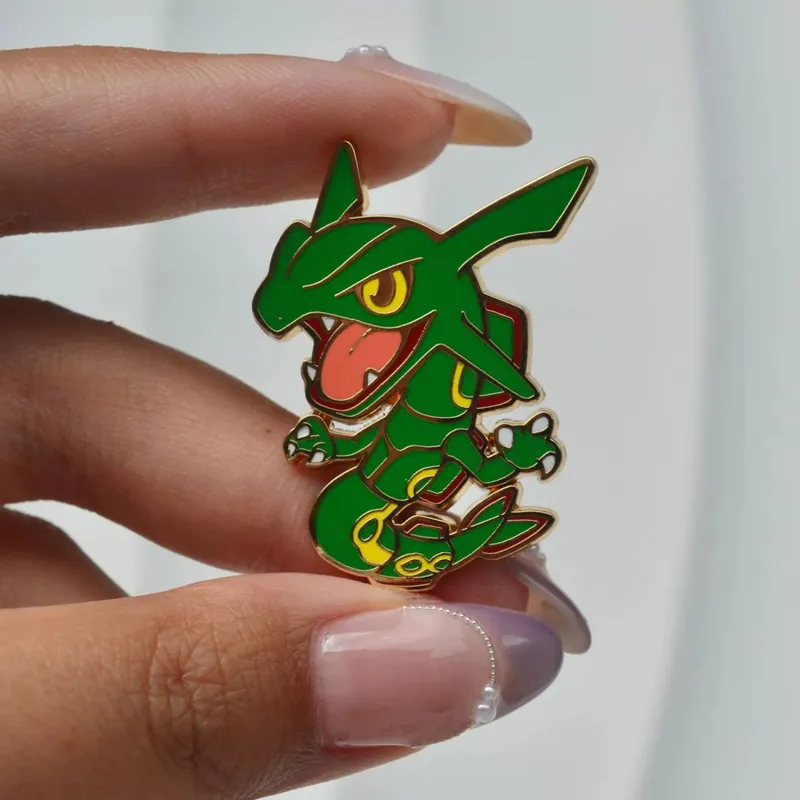 Pokemon Hardเคลือบเข็มกลัดสำหรับเสื้อผ้าLapel Pinsสำหรับกระเป๋าเป้สะพายหลังป้ายบนกระเป๋าเครื่องประดับแฟนของขวัญ