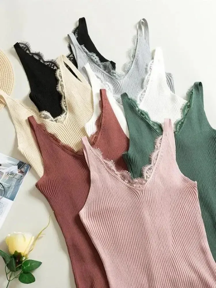 Baju Atasan Kasual Musim Panas 2026 Jahitan Pejal V-leher Camis Wanita Cangkuk Bunga Renda Tangki Wanita Rajutan Baju Tanpa Lengan Pendek Ramping