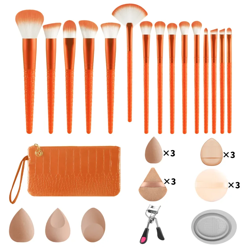 33 pezzi tutto in uno set di strumenti per il trucco 15 pennelli spugne di bellezza soffio di polvere bigodino per ciglia con custodia per trucco completo del viso — image 9