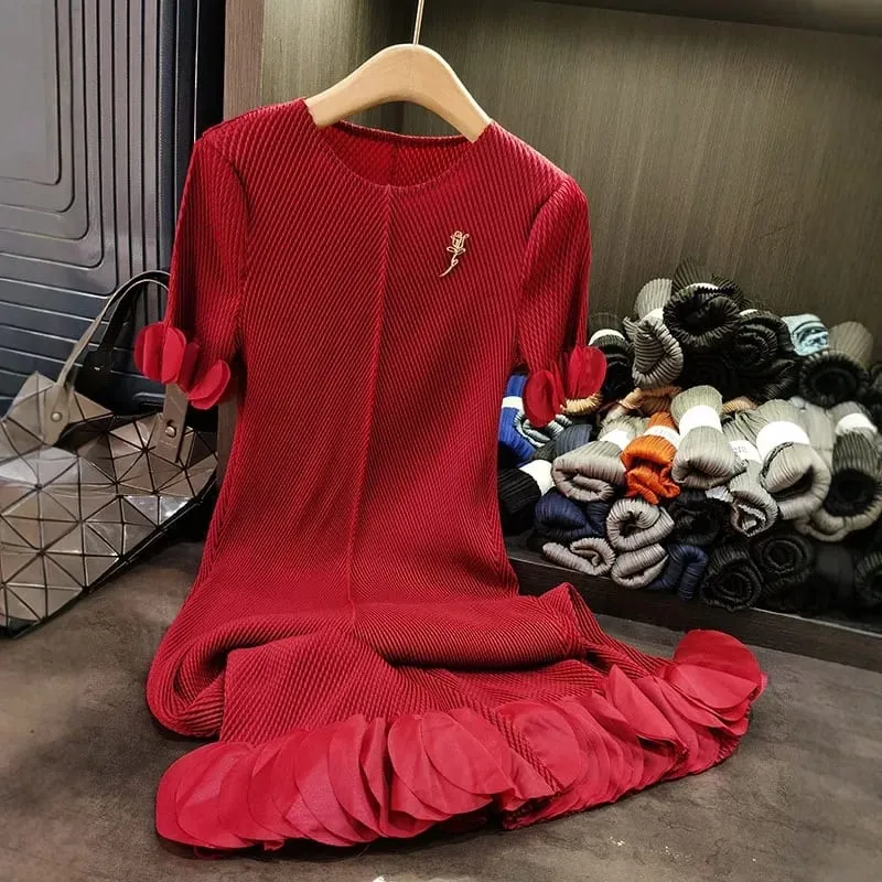 Miyake Pleated Dresses 2025 Summer New Plisse Round Neck Fold Elegant Pleat Solid Loose Thin Short Sleeve Pleats Dress Women — image 4