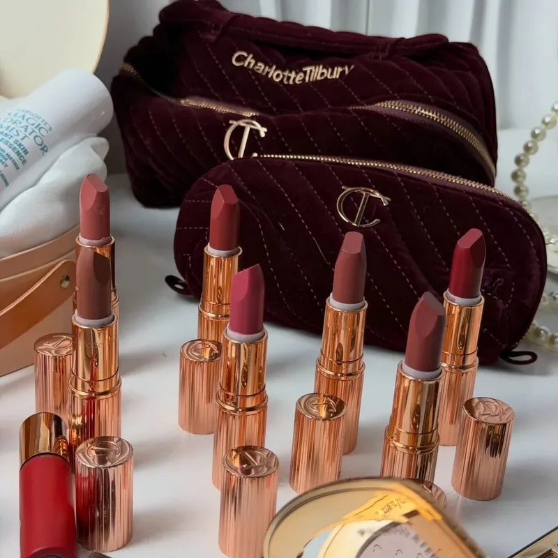 Charlotte Tilbury Fard in crema Stick Ultra idratante Luminoso costruibile 8H Indossare Naturale Dewy Glow Guancia Lucidalabbra Regali Trucco — image 1