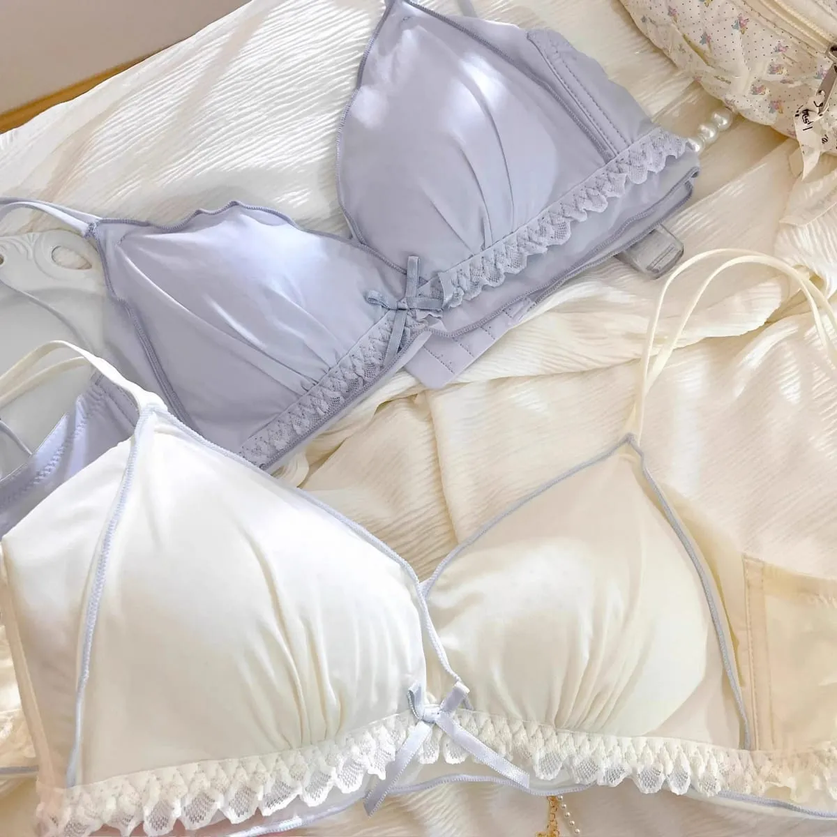 Lingerie femminile francese con coppe sottili, senza ferretto, seno piccolo, reggiseno dolce senza ferretto — image 7