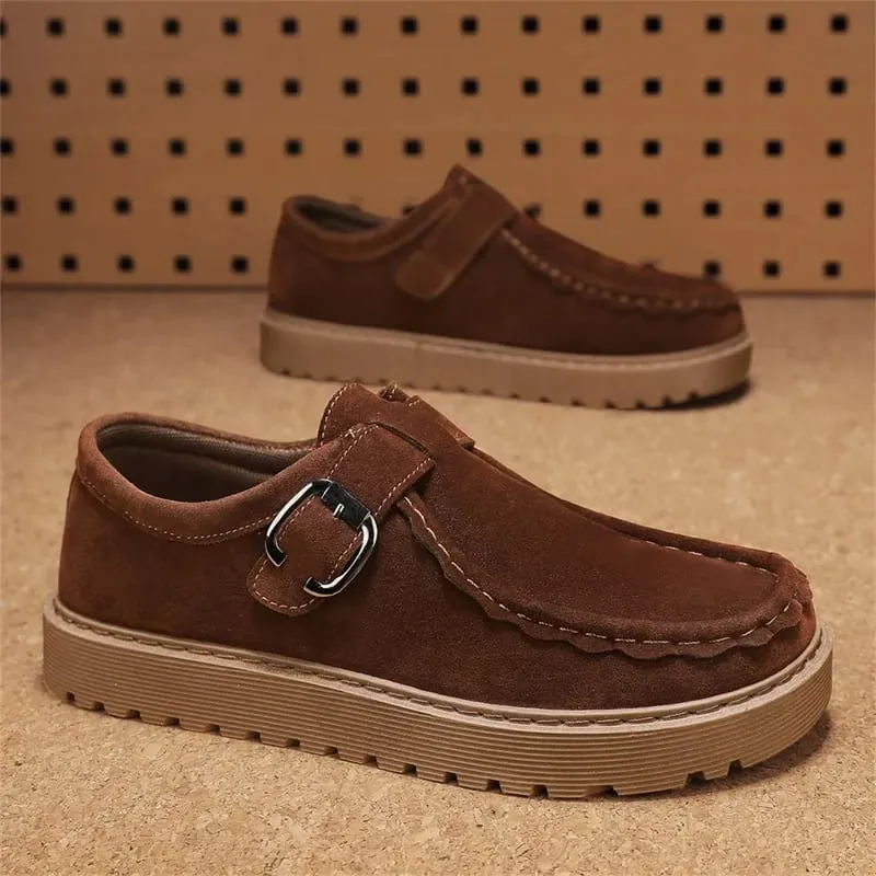 Loafers Kasual Suede Beige Lelaki dalam Saiz Besar Kasut Berjalan Tak Licin Bertapak Tebal Selesa Kasut Bergaya dan Bergaya 2025 — image 1