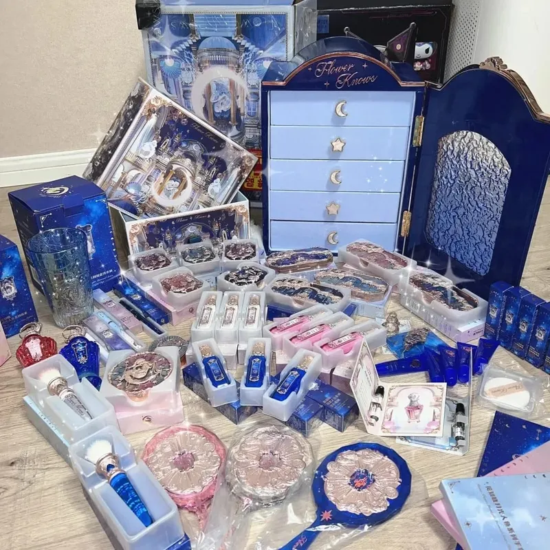 Flower Know Moonlight Mermaid Full Set of Makeup Allin Gift Box — image 2