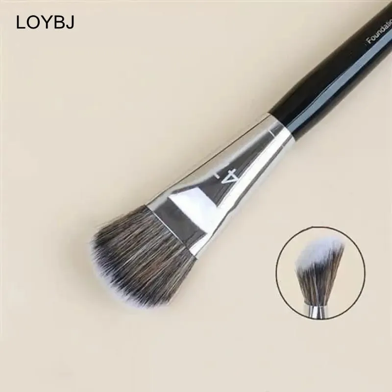 Professionel Foundation Brush 47 Broom Head Liquid Foundation Shadow Concealer Børster Kvinder Ansigtsbase Makeup Skønhedsværktøj — image 3