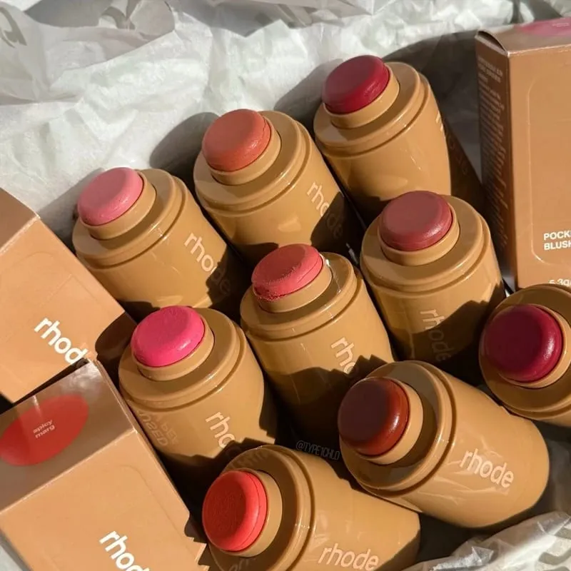 ถ้วยน้ำชากล่อง Pocket Blush Stick ไม่ซีดจางกันน้ำ Blusher Espresso Lip Gloss ลิปสติกให้ความชุ่มชื้นโปสเตอร์โปสเตอร์