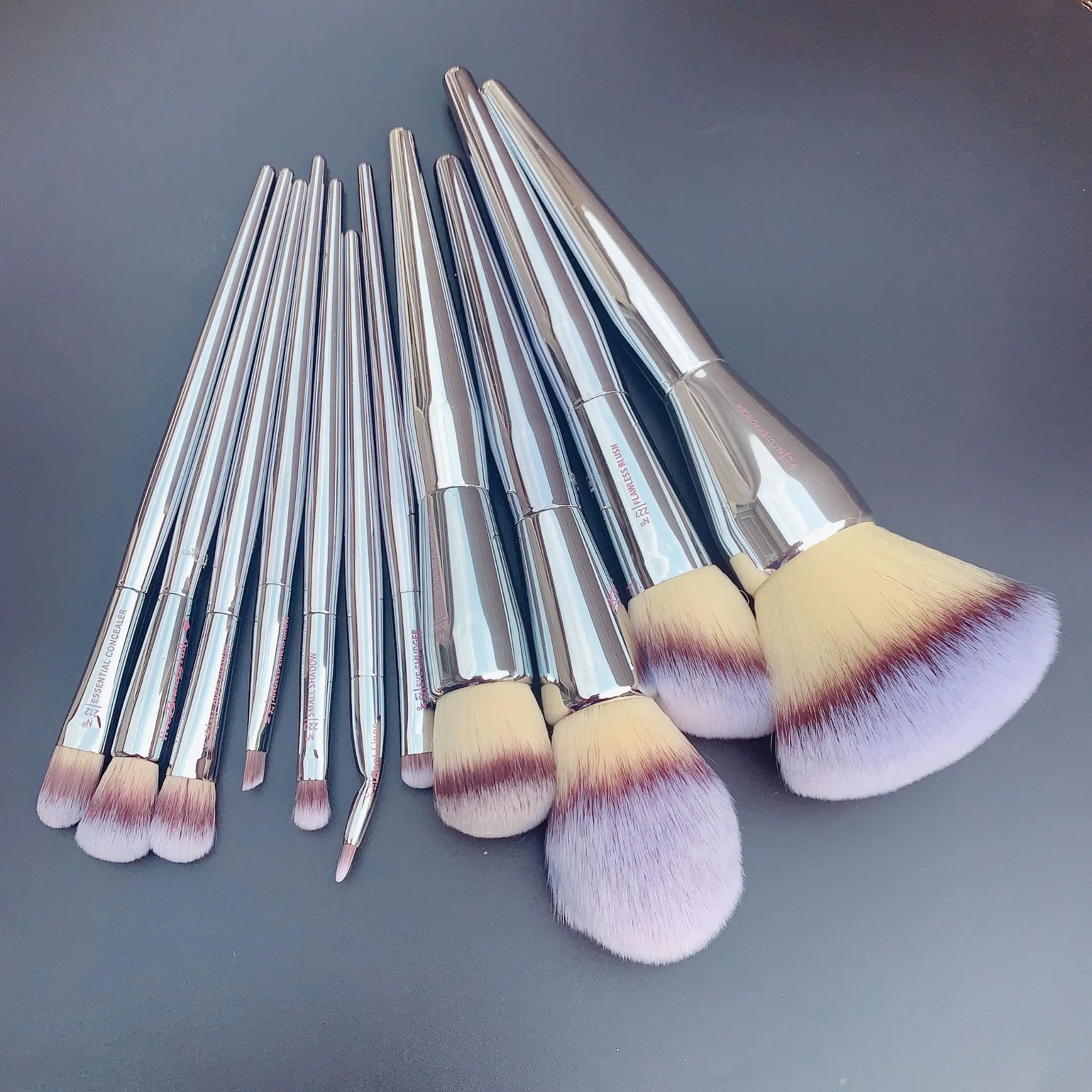 1 piraso Pro Makeup brushes Powder Angled Blush Essential Concealer All over Eye shadow smudge Gel liner brow Make up brush IT — image 2