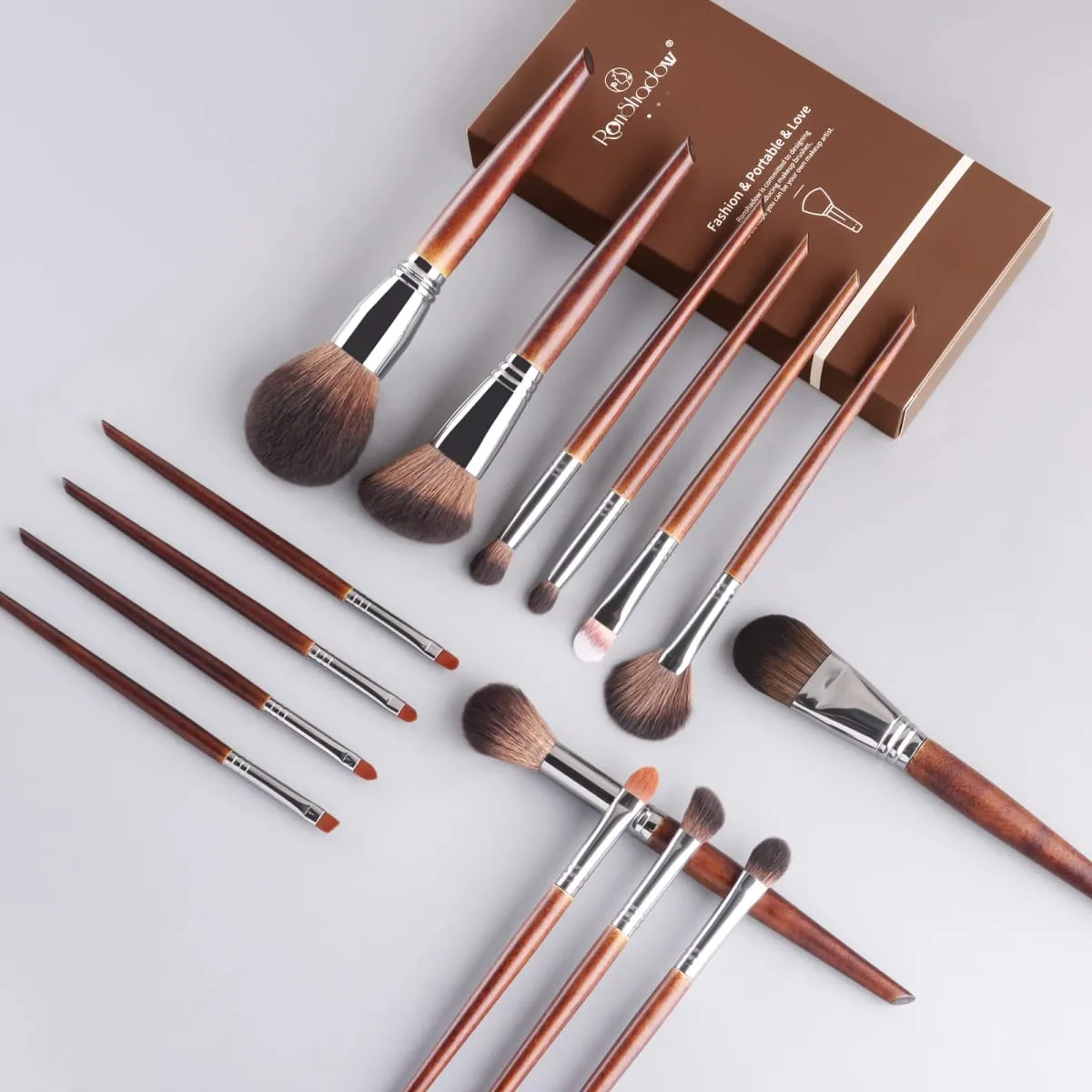 Pennelli per trucco con manico in legno da 15 pezzi con confezione regalo Set di strumenti cosmetici per contorno occhi, fondotinta in capelli sintetici morbidi, fard e ombretto — image 2