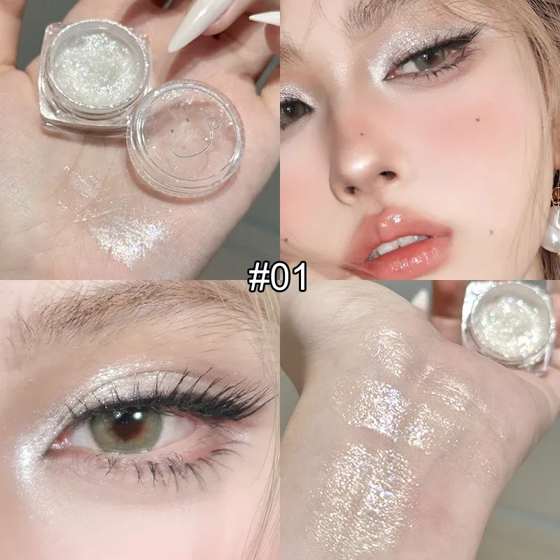 Fard à paupières unique – Finitions ultra scintillantes, mates soyeuses et nacrées lumineuses pour un maquillage quotidien audacieux et délicat des yeux.