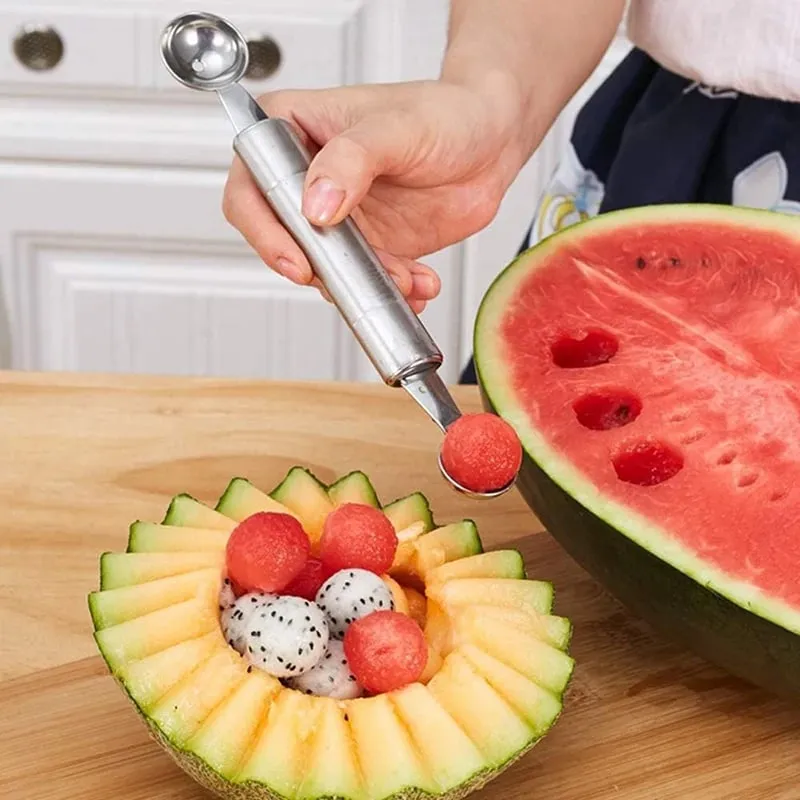Sudu Buah Menggali Berkepala Dua Keluli Tahan Karat Mudah Alih Pelbagai Fungsi Melon Baller Scoop Alat Bola Pinggan Buah DIY TMZ — image 5