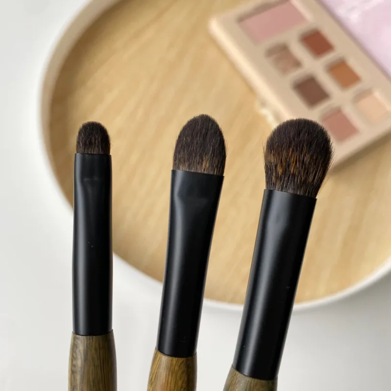 Professional Handmade Makeup Brushes 1PC Soft Squirrel Goat Hair Eye Shadow Blending Brush Green Sandalwood Handle Make Up Brush — image 5