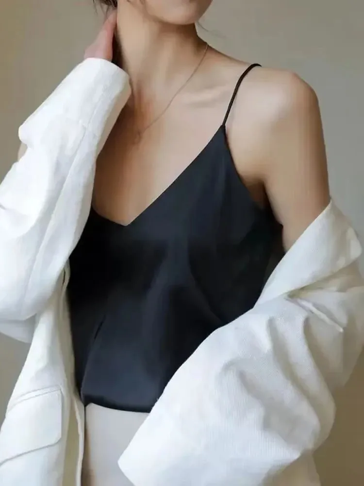 Vrouwen Halter V-hals Basic Wit Cami Spaghetti Top Mouwloos Satijn Zijde 2026 Tank Tops Dames Zomer Hemdje — image 5