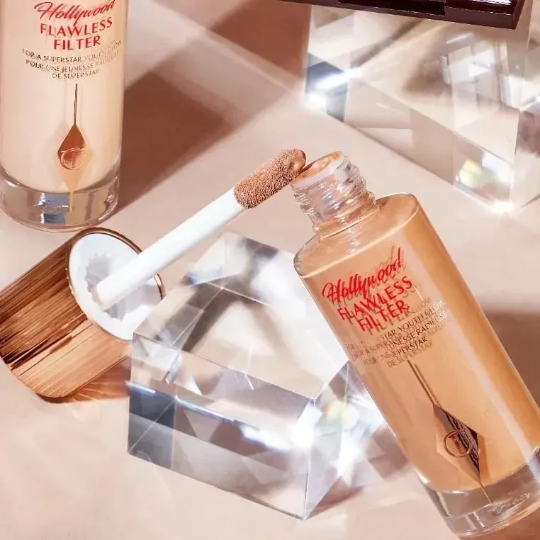 Charlotte Tilbury Liquid Contour Featherlight&Serum Foundation Luminous&Cream Blush Samtiges, wasserfestes, glattes, mischbares Make-up
