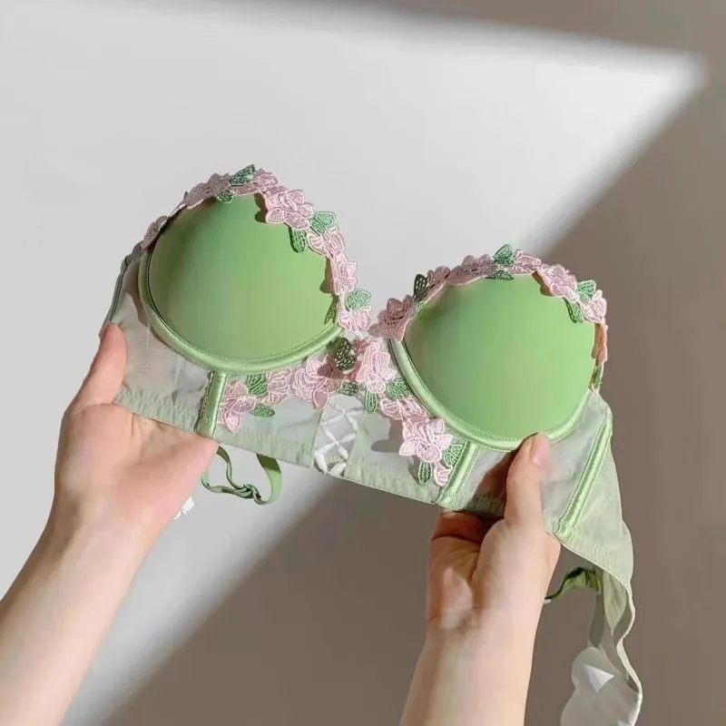 빅토리아 시대 속옷 세트 - 섬세한 크림색 브라렛, 꽃무늬 스티치 복고풍 스윗하트 네크라인으로 작은 가슴의 우아함을 선사
