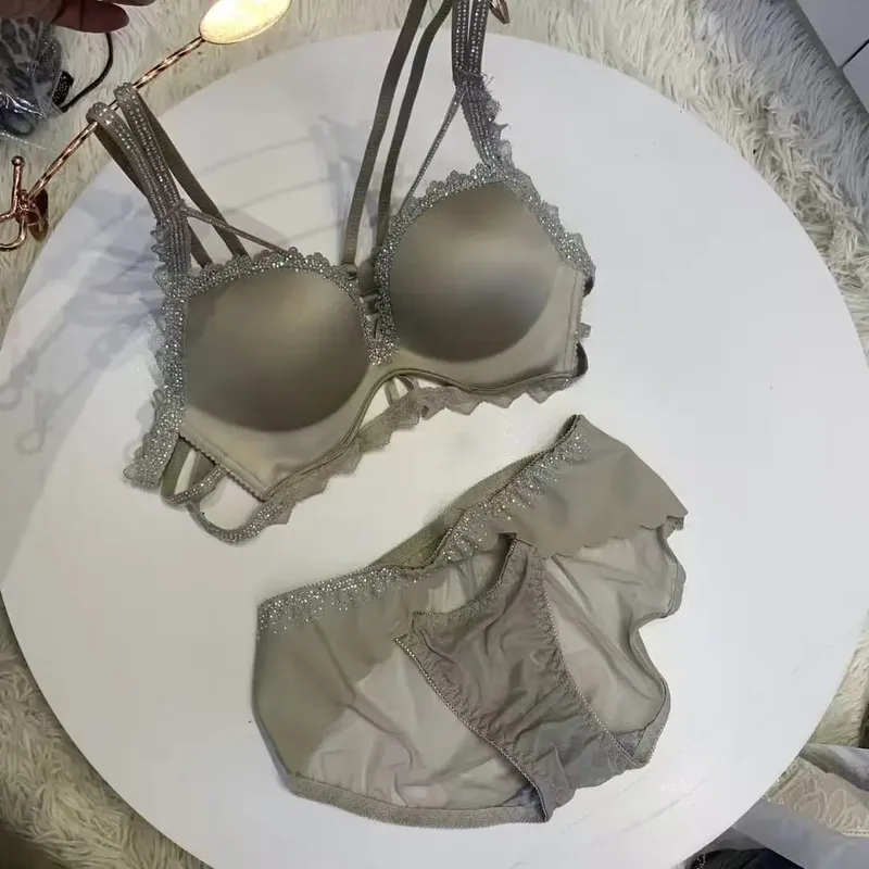 (Bralette Voor Kleine Borsten) Nieuwe Strass Luipaard Print Verdikte Lingerie Kleine Borsten Verzamelen Hol Vrouwen Bh Set