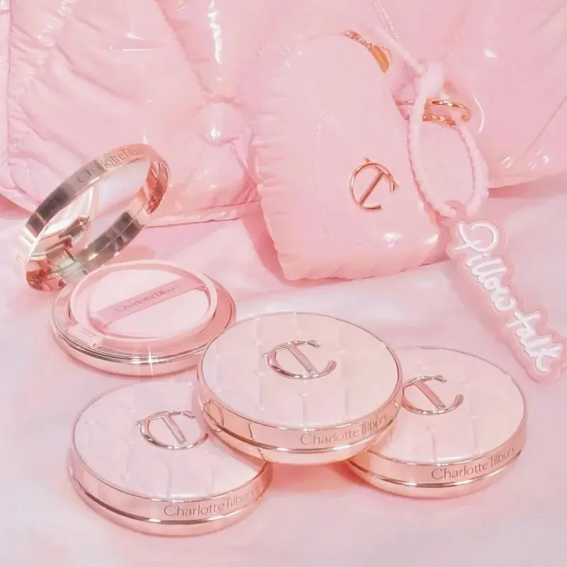 Charlotte Tilbury – poudre scintillante à coussin d'air, légère, hydratante, contrôle le sébum, ajustement longue durée, crée un maquillage sans pores — image 2