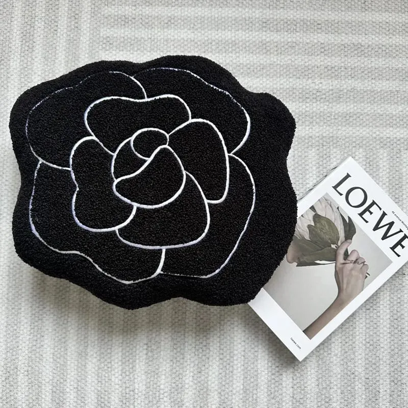 45 cm modernes Plüschkissen mit Blumenstickerei, Kamelien-förmiges Wurfkissen, weiches Heim- und Raumdekor-Kissen — image 7