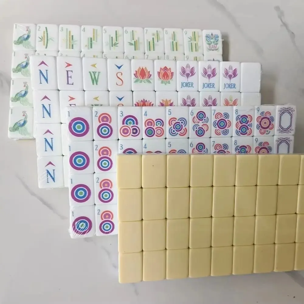 Set Mahjong americano personalizzabile 160 piastrelle Mah Jongg acrilico a 4 strati Regali a sorpresa Mahjong Giochi portatili per feste in famiglia — image 3