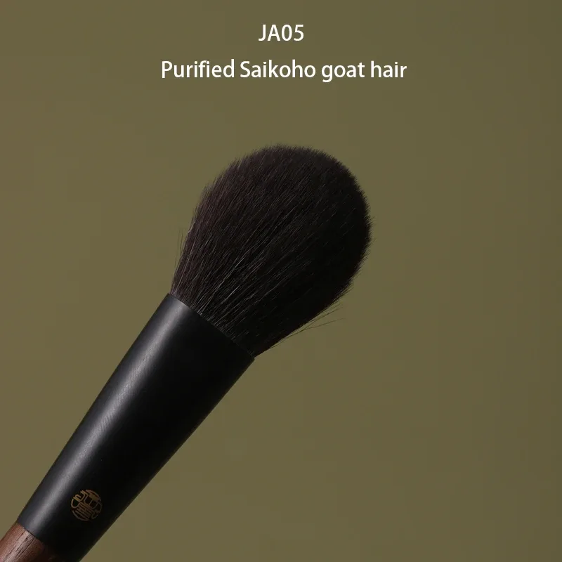 Professionelle håndlavede makeup børster 1 PC blødt egern Ræve Heste Gedehår Fladt Runde Blush Børste Valnød Håndtag Make Up Børste — image 10