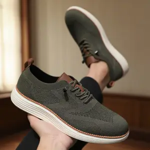 Mænd Casual Walking Sko Åndbar Mesh Strik Sneakers Hot sælgende Bestselle Letvægts Non-slip Flade Snøre Løbesko Mænd