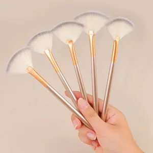 New Practical Facial Brushes Fan Makeup Brushes Soft Portable Mask Brushes Cosmetic Tools for Ladies Girls Nail Charm Beaut
