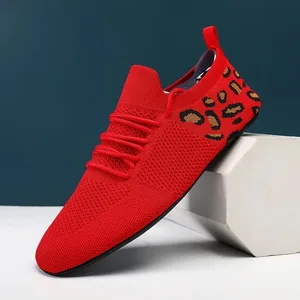 2024 Breathable Men Vulcanized Shoes Bagong Magaan na Couple Flats Soft Mesh Panlalaking Kaswal na Sapatos Panlabas na Sapatos sa Pagmamaneho 36-47