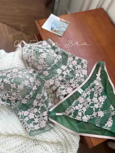MOYISU BC Sexy Neckholder-BH aus französischer Spitze für den Sommer, kabelloses, knitterfreies Bralette für kleine Brüste, schöner Rücken, Dessous-Set S-XL