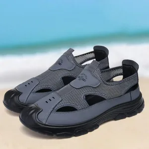 2026 New Hollow Out Breathable Man Shoes Summer Casual Beach Men's Sandals Outdoor Ultra Light Anti Slip Walking Shoes for Man